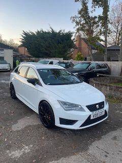 SEAT LEON 2015 (15) at Estuary Cars Pluckley