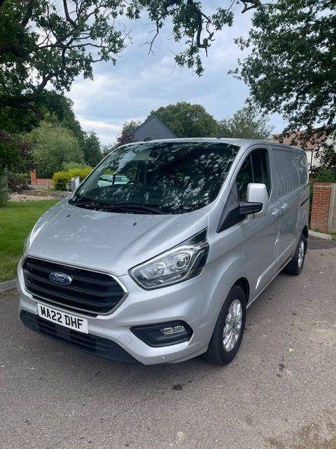 Ford Transit Custom 2.0 EcoBlue 130ps Low Roof Limited Van Panel Van Diesel SILVER