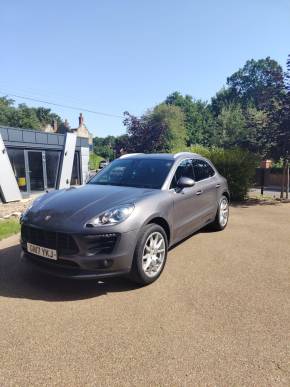PORSCHE MACAN at Estuary Cars Pluckley