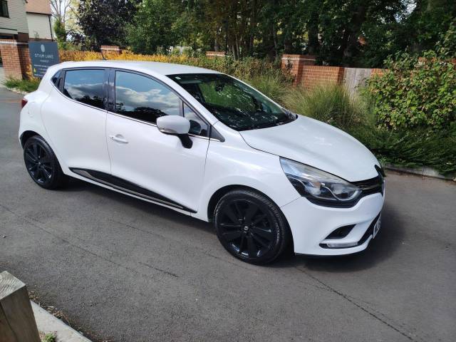Renault Clio 1.5 dCi 90 Iconic 5dr Hatchback Diesel WHITE